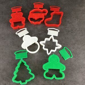 Wilton Mini Christmas Cookie Cutters Set Of 7 Plastic Shapes Bear Santa Tree Sno
